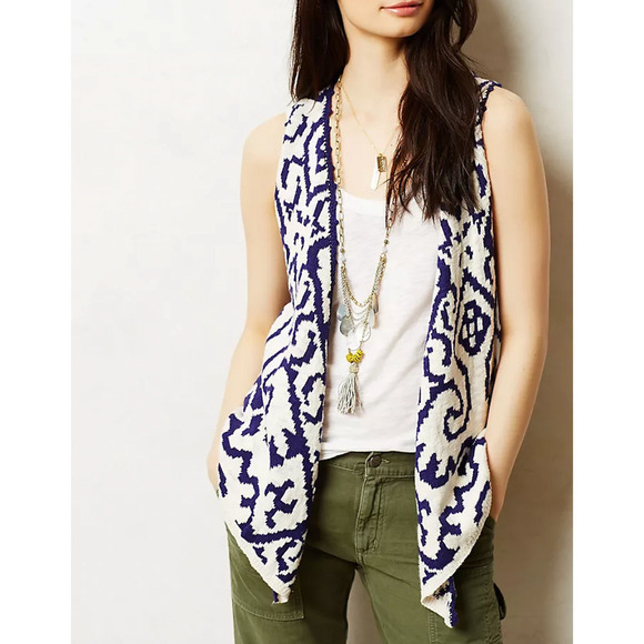 Anthropologie Moth Turson Netted Crochet Tassel Vest in Navy & Cream, M/L - Picture 3 of 12